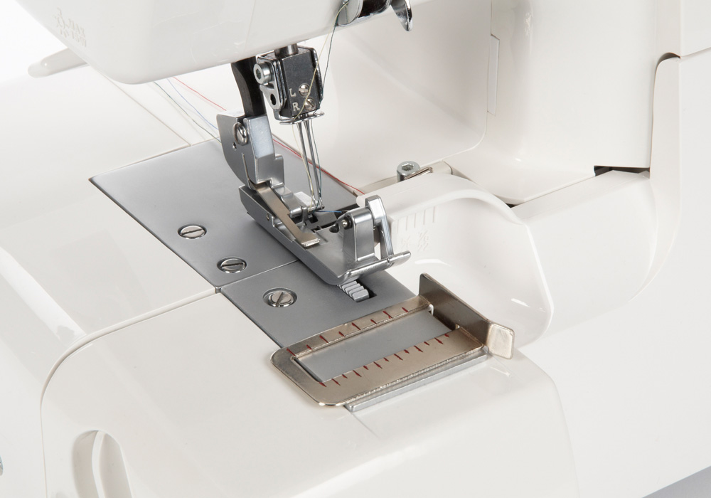 Cerutti bernina. Bernette 610. Бернетте 610д. Оверлок Bernina 610. Швы на распошивальной машине бернетте.